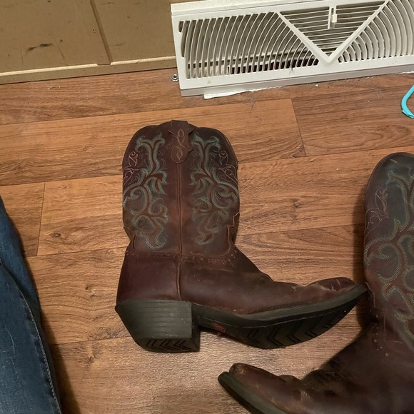 Cowboy boots - Picture 2 of 12